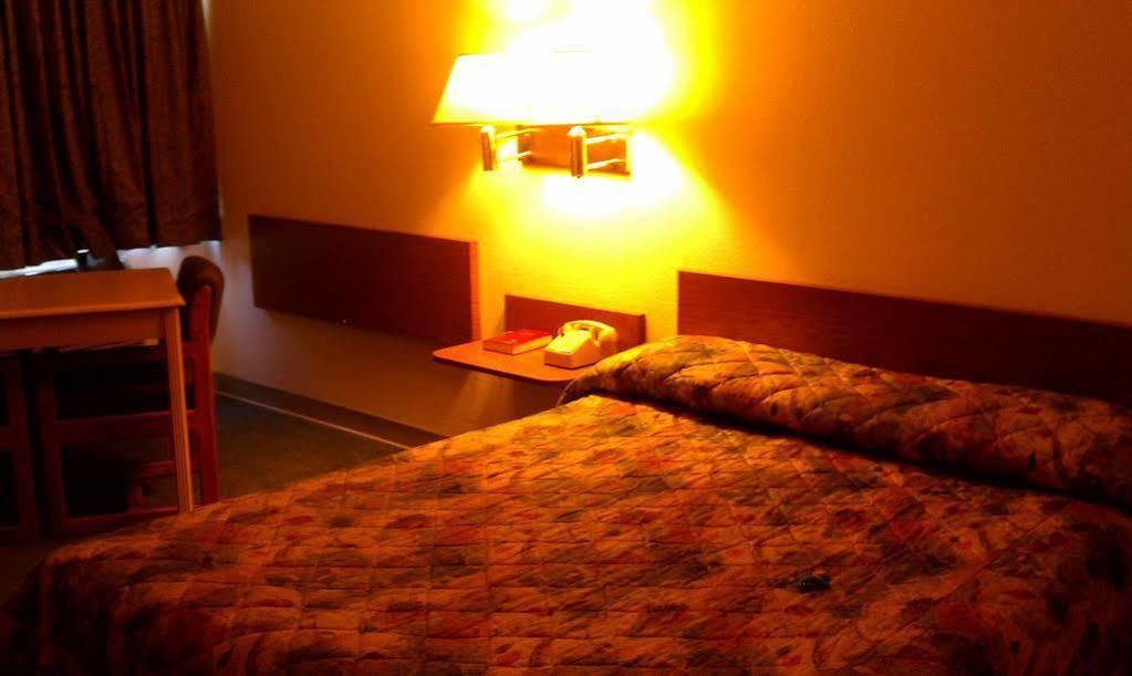 Colorado River Value Inn Bullhead City Esterno foto